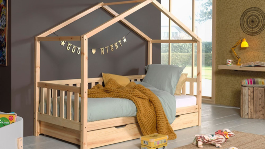 Houten kinderbed